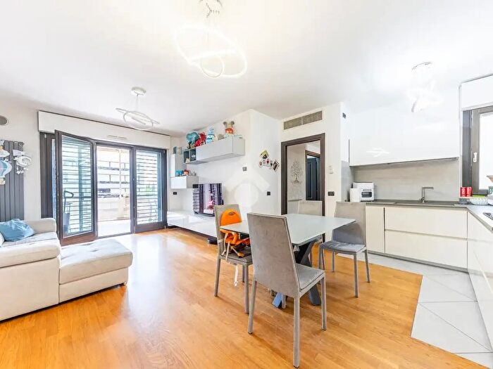Appartamento trilocale in vendita in Viale Carmelo Bene, Roma