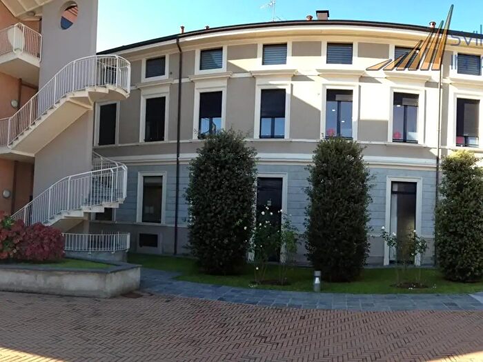 Casa trilocale in affitto in Viale Lombardia, Brugherio