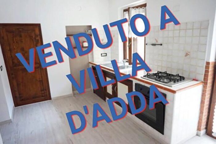 Appartamento bilocale in vendita in Via Valle, Villa DAdda