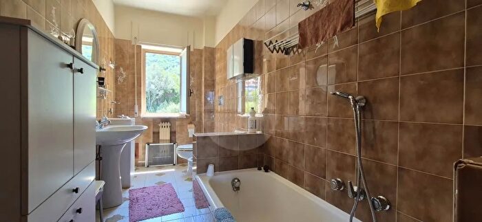 Appartamento trilocale in vendita in Pizzo