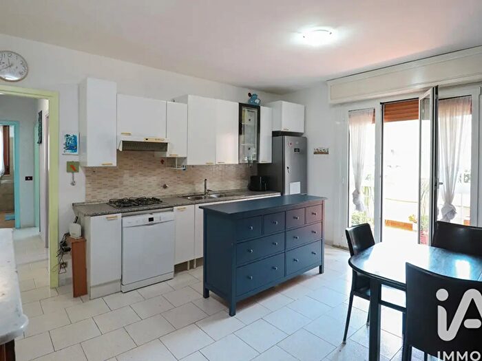 Appartamento trilocale in vendita in Via Ottone Fattiboni, Roma
