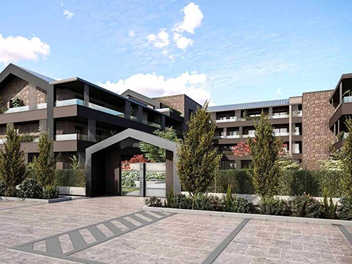 Appartamento quadrilocale in vendita in Via Trieste, Oreno Velasca, Vimercate