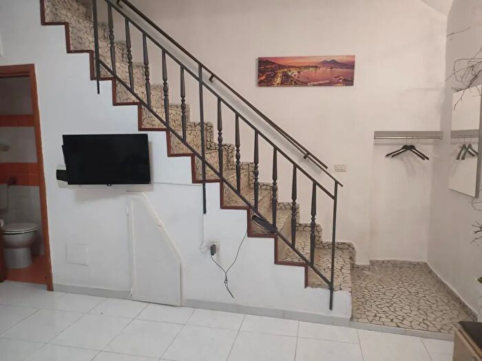 Appartamento monolocale in affitto in Via Concordia, Napoli