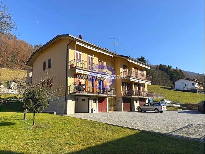 Appartamento con 7 locali in vendita in Via Briolo San Giovanni Bianco Bg, San Giovanni Bianco