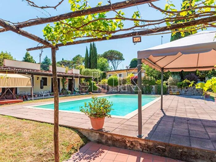 Casa con 6 locali in affitto in via di Grottarossa, Grottarossa Saxa Rubra, Roma