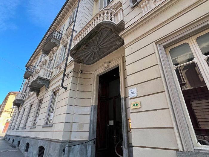 Casa bilocale in affitto in Via Giovanni Giolitti, Via della Rocca, Torino