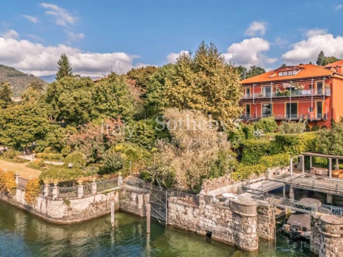 Appartamento con 6 locali in affitto in Via Vittorio Veneto, Pallanza Lago, Verbania