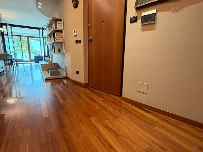 Appartamento trilocale in vendita in Falconara Marittima