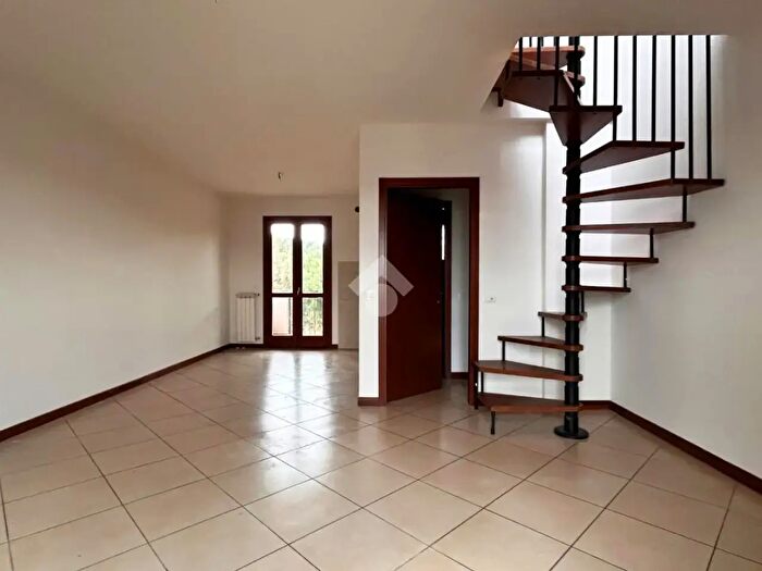 Appartamento trilocale in vendita in Via Vingone, Campi Bisenzio