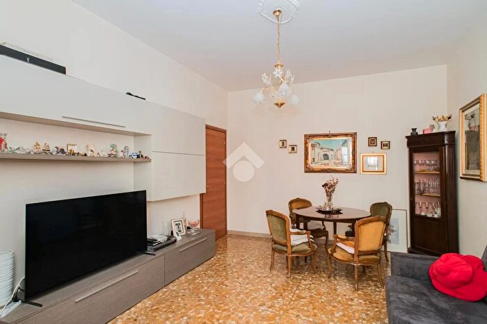 Appartamento bilocale in vendita in Via Francesco Massi, Roma