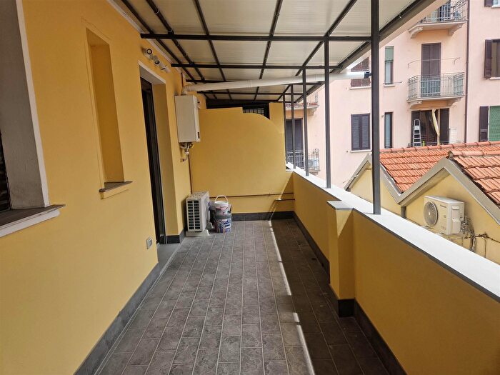 Appartamento bilocale in affitto in Via Plinio, Milano