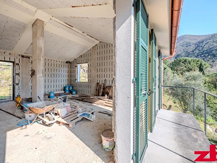 Appartamento bilocale in vendita in Via Posato, Avegno