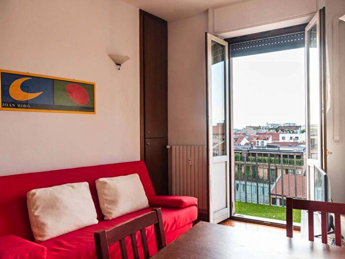 Appartamento bilocale in affitto in Via Lazzaro Papi, Porta Romana Medaglie d'Oro, Milano
