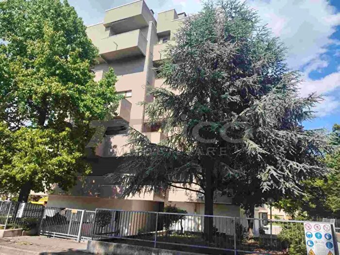Appartamento quadrilocale in vendita in Via San Pio X Ro, Rovigo