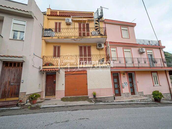 Appartamento con 5 locali in vendita in Via Casalello, Itala