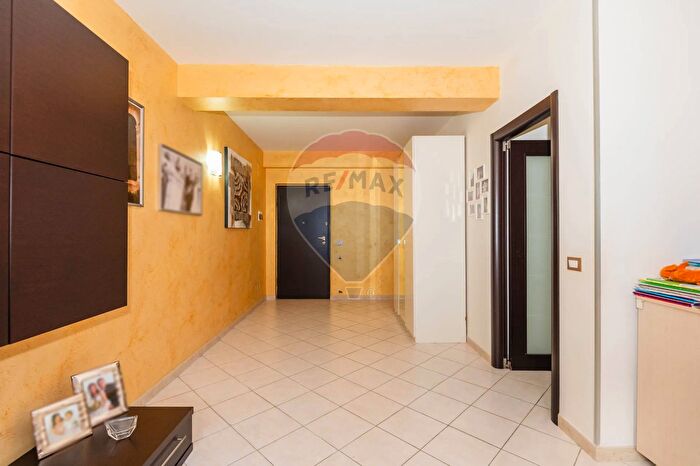 Appartamento trilocale in vendita in Via Agnone, Lentini