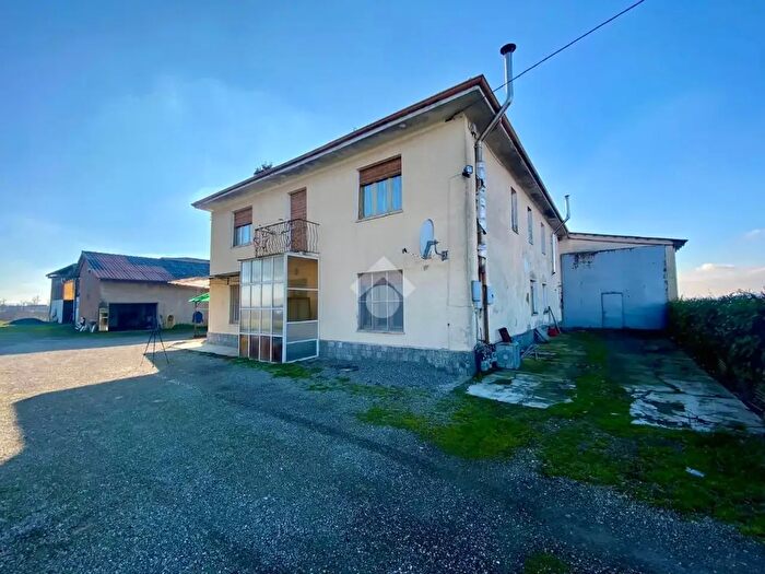 Casa con 10 locali in vendita in Via Sp, Alluvioni Piovera