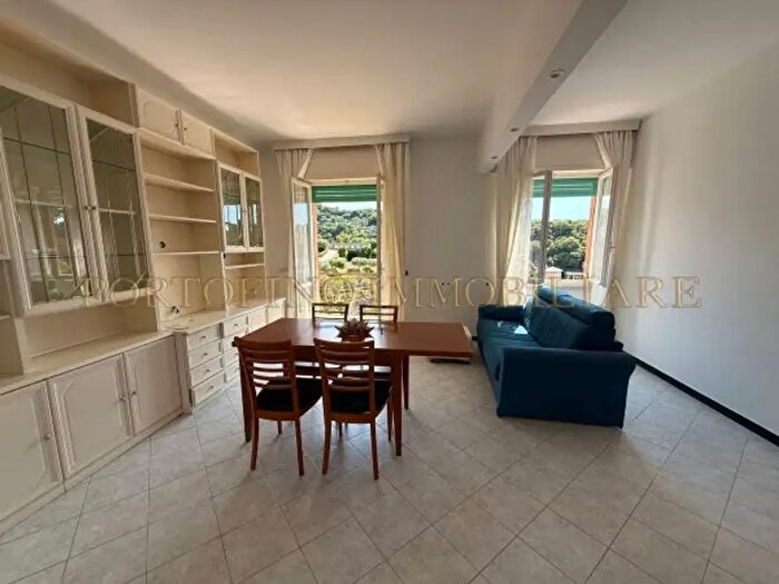 Appartamento quadrilocale in vendita in Via Settemb, Camogli