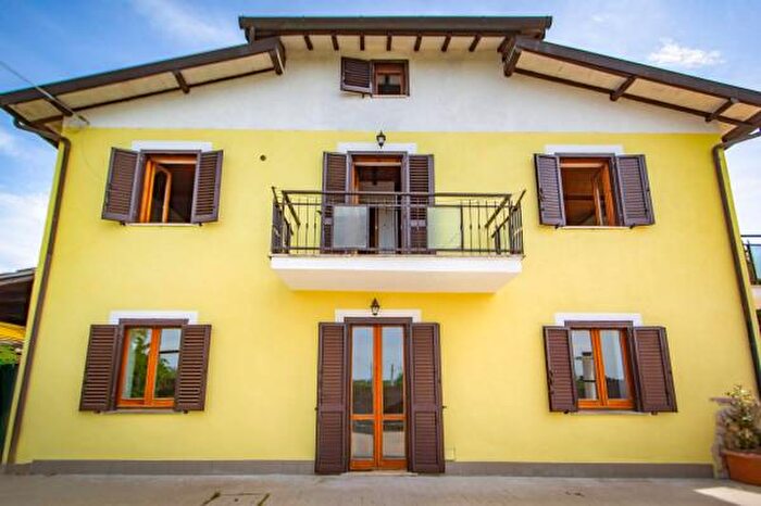 Case in Vendita e in Affitto - 3