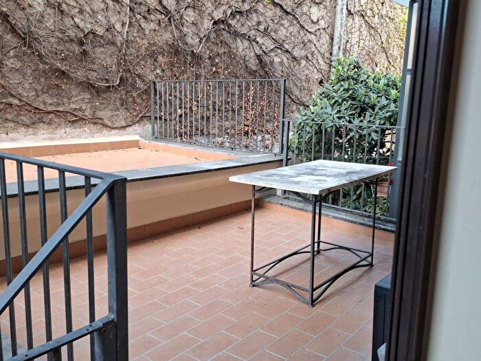 Appartamento bilocale in affitto in Via dei Serpenti, Monti, Roma