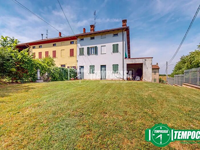 Casa quadrilocale in vendita in Rivarone