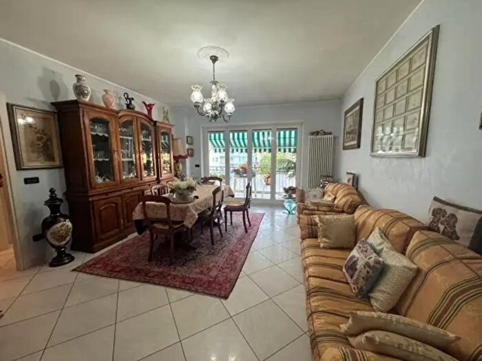 Appartamento quadrilocale in vendita in Corso Felice Cavallotti, Sanremo