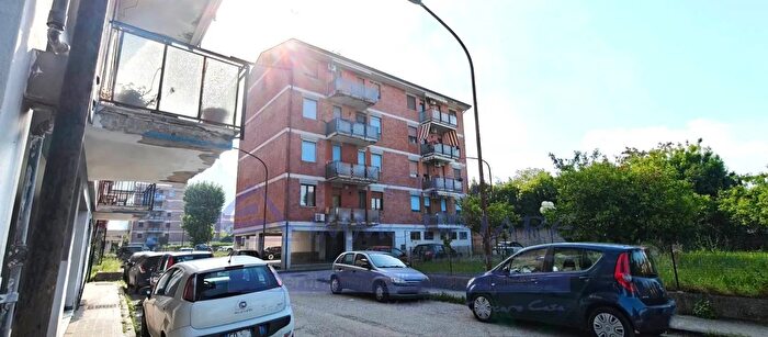 Appartamento quadrilocale in vendita in Via Libertà Maddaloni, Maddaloni