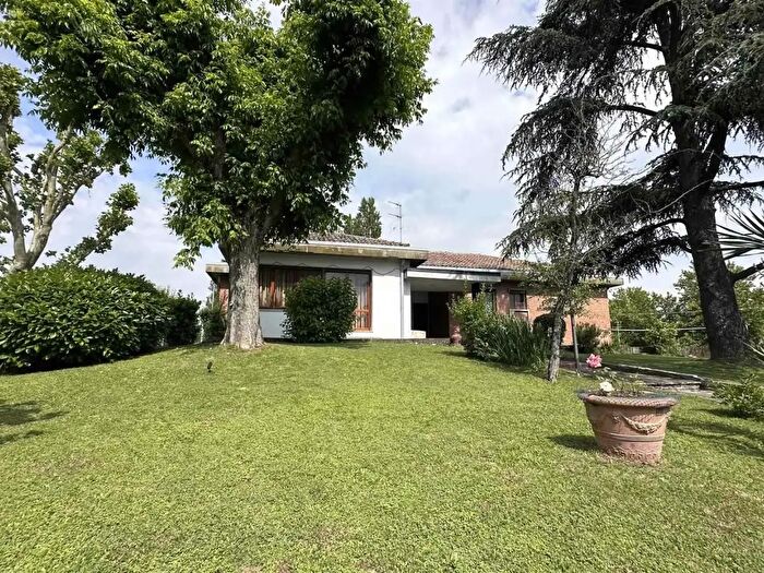 Casa con 7 locali in vendita in Via Primo Maggio, Argelato