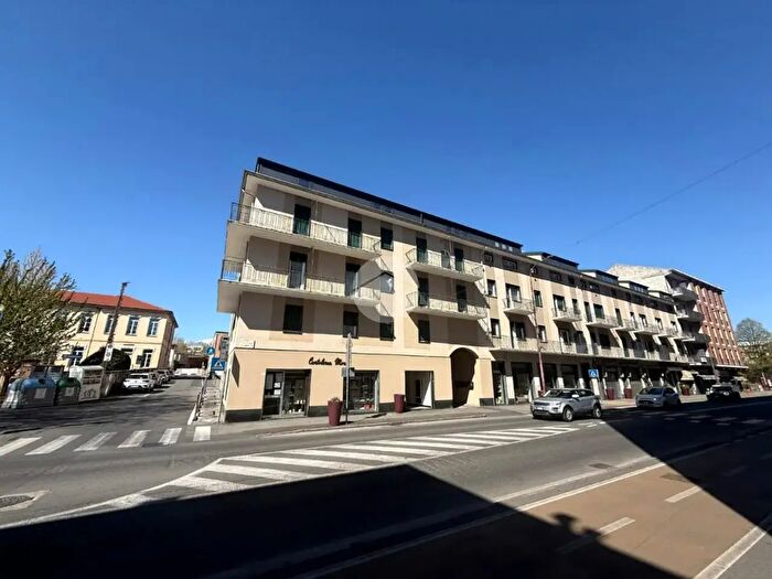 Appartamento trilocale in vendita in Corso Massimo dAzeglio, Ivrea