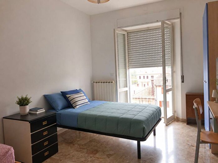 Appartamento con 5 locali in affitto in Via Girolamo di Giovanni snc, Centro, Camerino