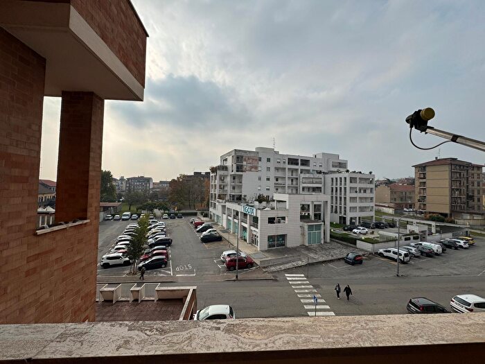 Appartamento quadrilocale in vendita in Corso Valentino, Casale Monferrato