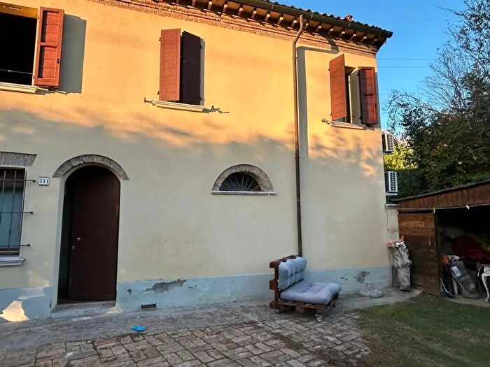 Casa con 8 locali in vendita in Ravenna