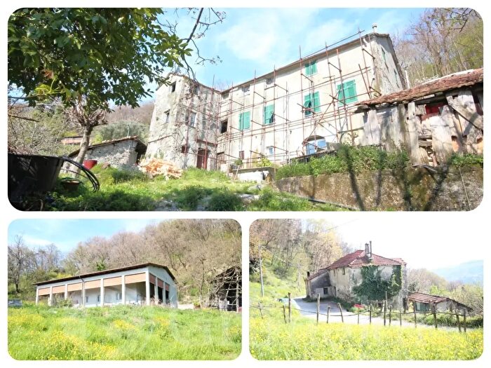 Casa con 5 locali in vendita in Via Madonna delle Vigne, Genova