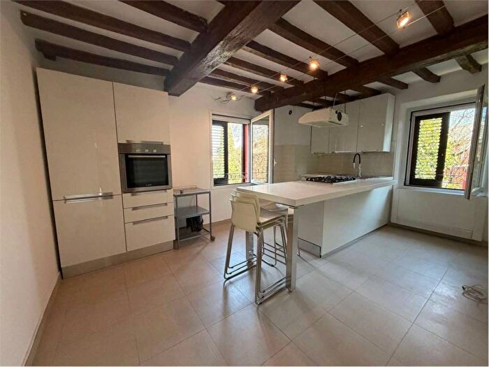 Appartamento con 6 locali in affitto in Via Vignolese, Sant'Agnese Università, Modena