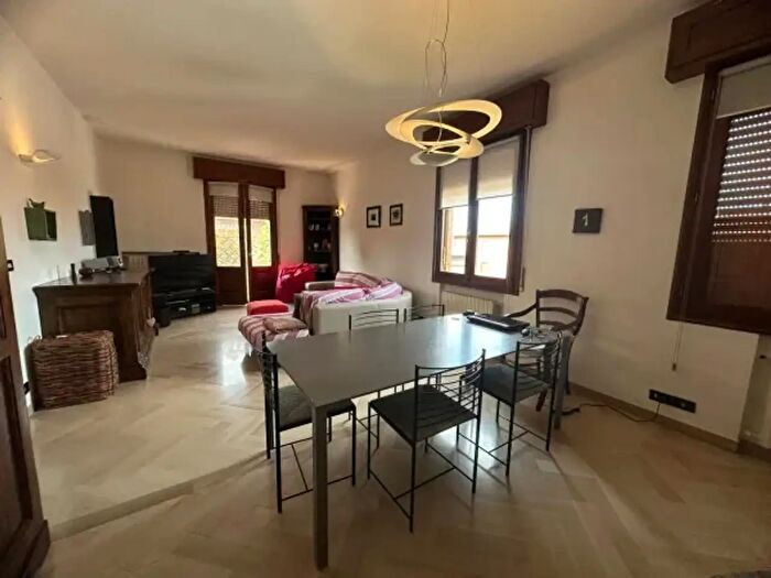 Casa con 6 locali in vendita in Via Reggio Emilia, Savignano Sul Panaro