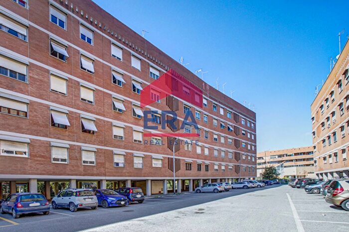 Appartamento quadrilocale in vendita in Via Renato Togni, Roma