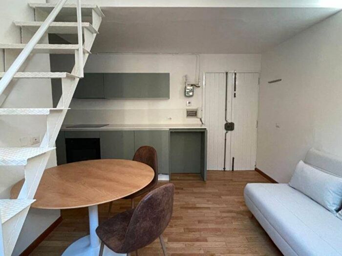 Appartamento bilocale in affitto in Via Savona, Solari, Milano