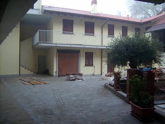 Appartamento quadrilocale in vendita in Via della Chiesa Gessate, Gessate