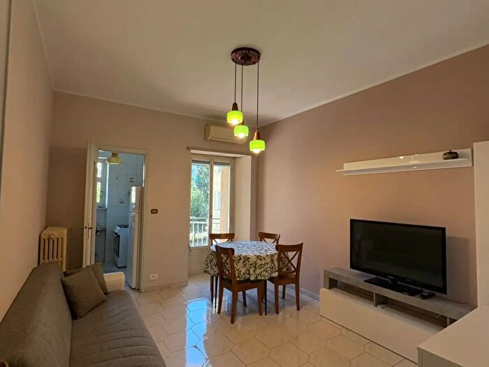 Appartamento quadrilocale in affitto in Corso Peschiera, Torino