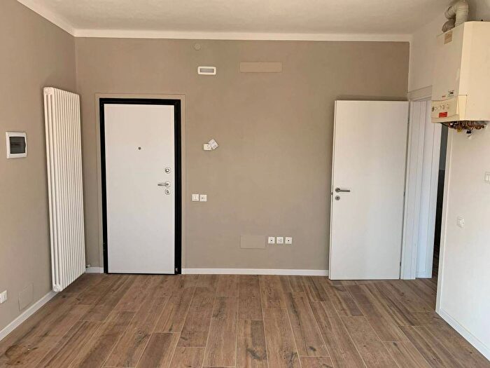 Appartamento trilocale in affitto in Via dei Cairoli, Santa Bertilla Mercato Nuovo, Vicenza