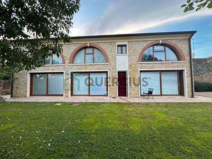 Casa con 6 locali in vendita in Via Trieste, Colognola Ai Colli