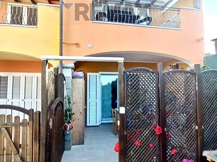 Casa quadrilocale in vendita in Via Nuoro Snc, Valledoria