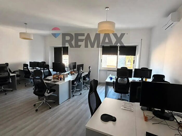Appartamento con 6 locali in vendita in Viale della Repubblica H, Cosenza