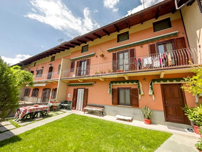 Casa con 8 locali in vendita in Via Ferruccio Gallo, Avigliana