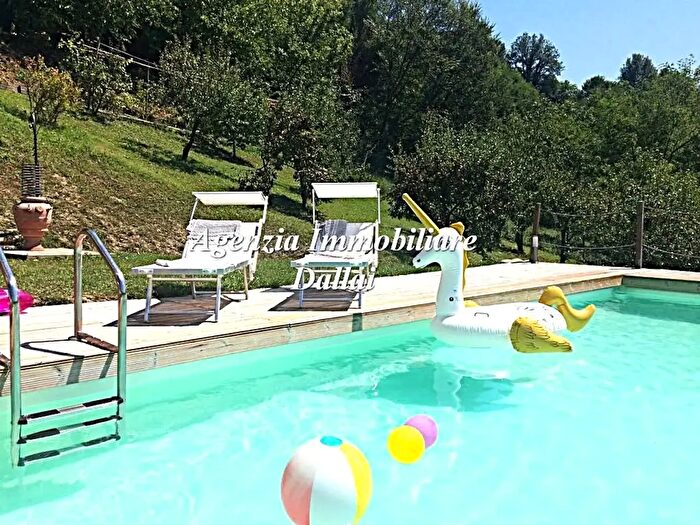 Casa con 10 locali in vendita in Via Fernando Margheri, Scarperia e San Piero