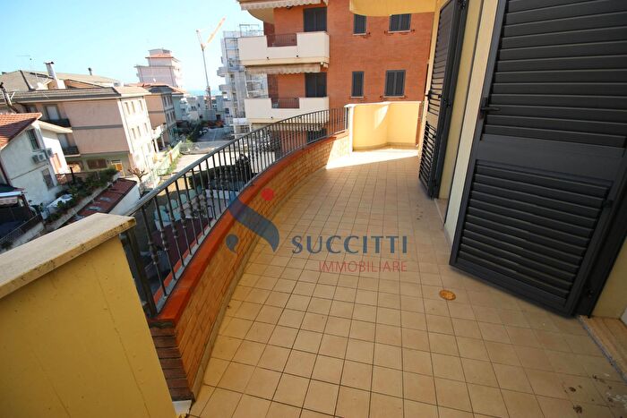 Appartamento trilocale in vendita in Via Turati, Alba Adriatica