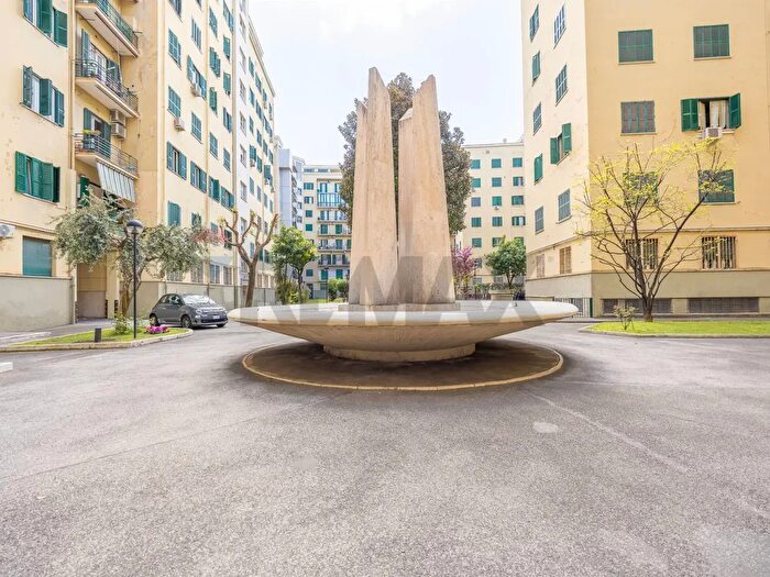 Appartamento trilocale in vendita in Via Prenestina, Roma