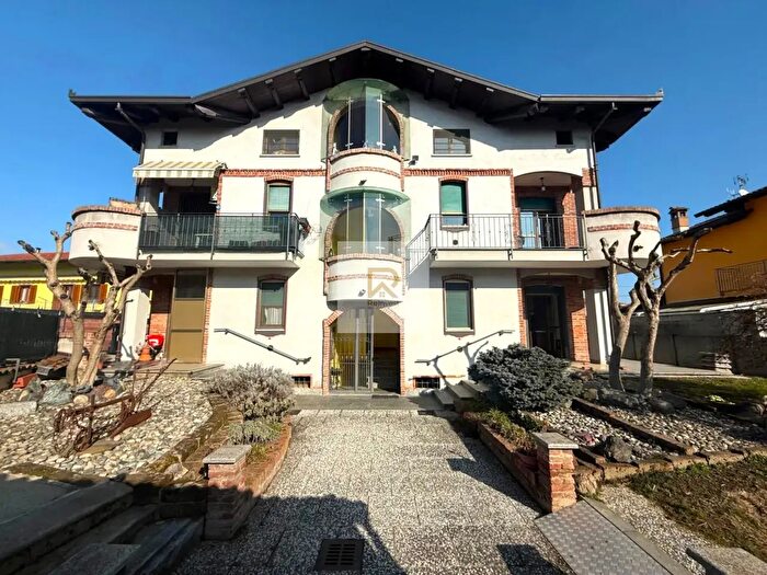 Appartamento trilocale in affitto in Via Mosa, Verolengo