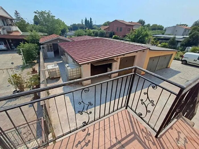 Appartamento quadrilocale in vendita in Santa Lucia, Cascina