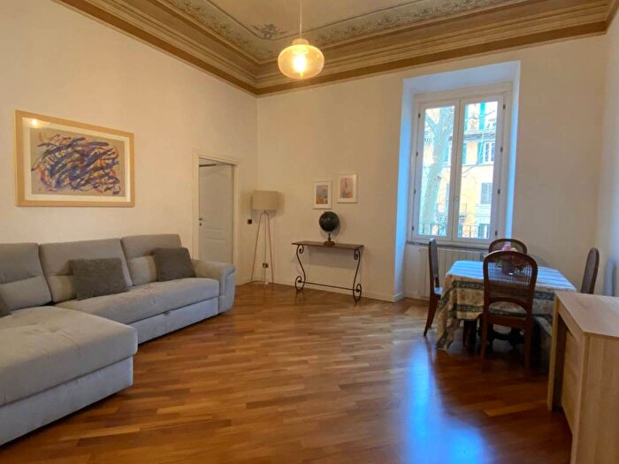 Appartamento quadrilocale in affitto in Viale Regina Margherita, Salario Porta Pia, Roma